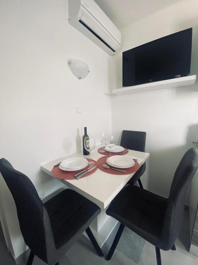 Apartmani Mila ستاريغغاد باكلينتسا المظهر الخارجي الصورة