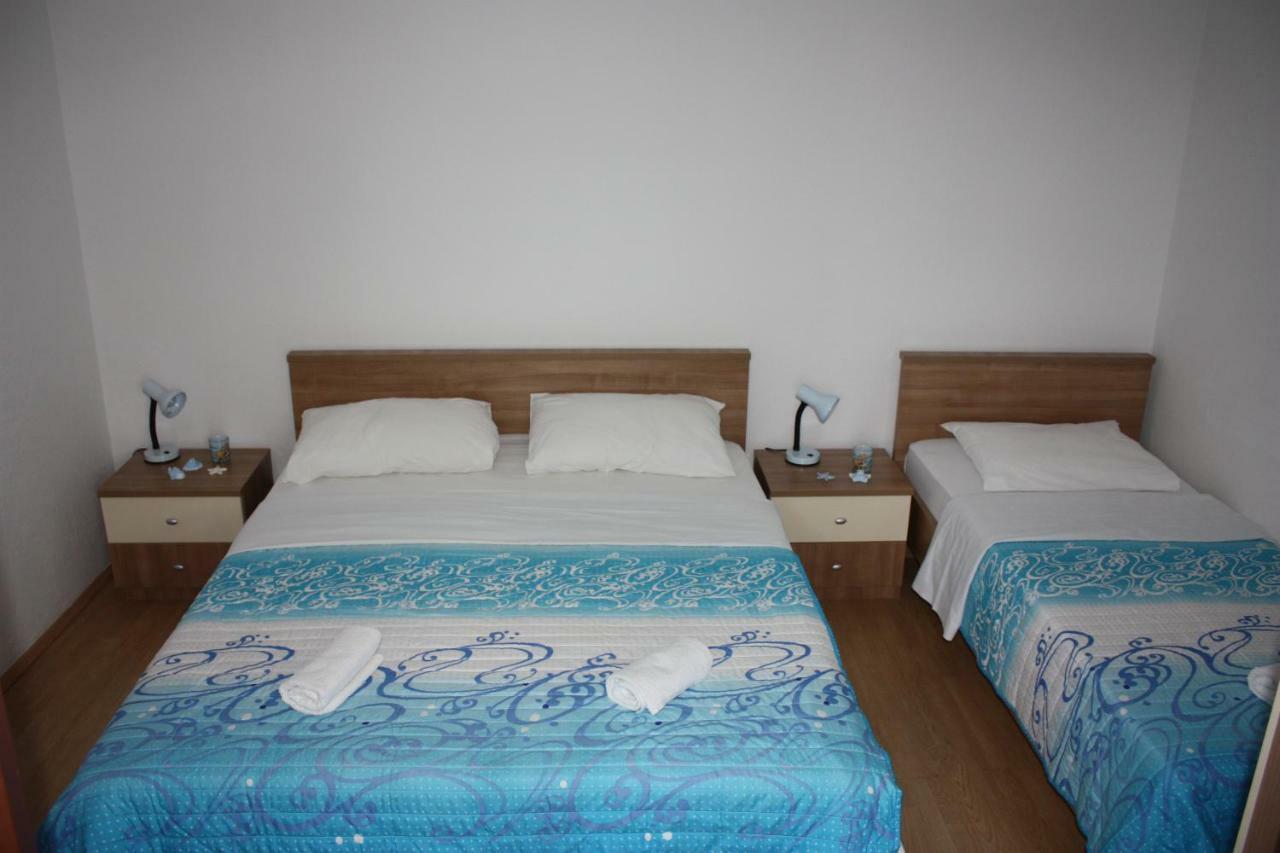 Apartmani Mila ستاريغغاد باكلينتسا المظهر الخارجي الصورة