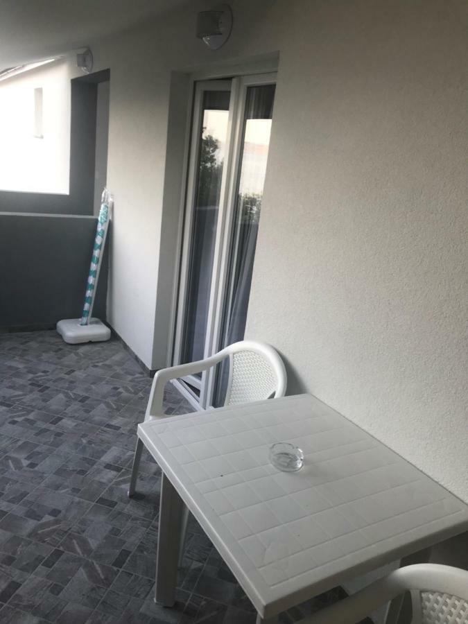 Apartmani Mila ستاريغغاد باكلينتسا المظهر الخارجي الصورة